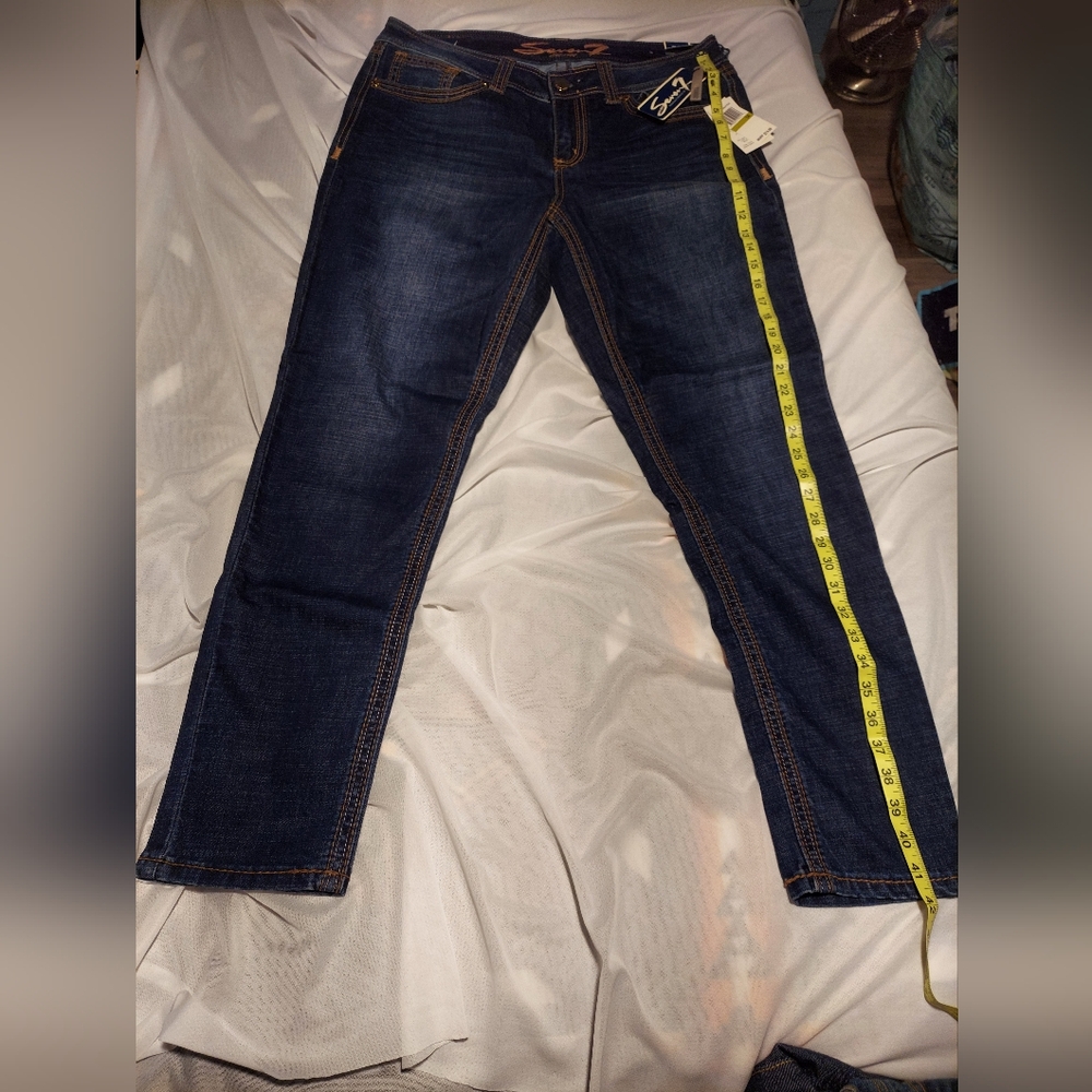 Seven7 Women's Dark Blue Skinny Jeans With Embellished Back Pockets Size 14 NWT